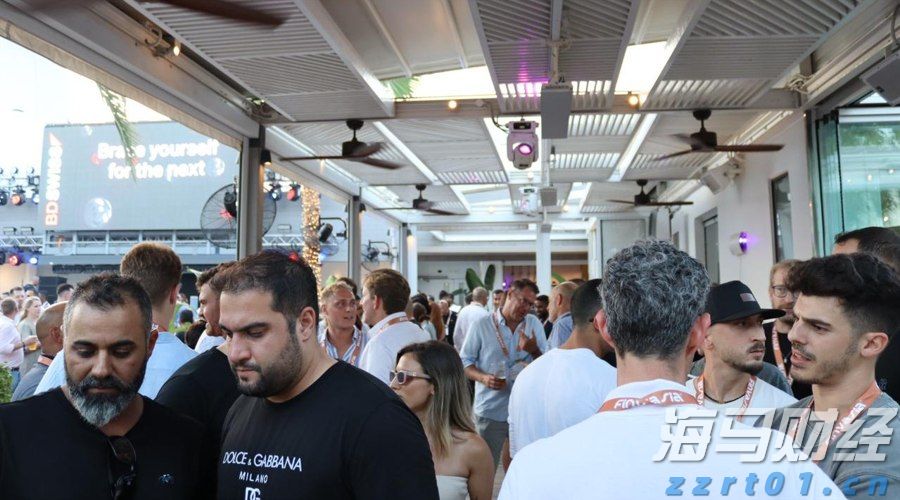 2025年《财富》世界500强排行榜发布 公司净利润合计约2.98万亿美元